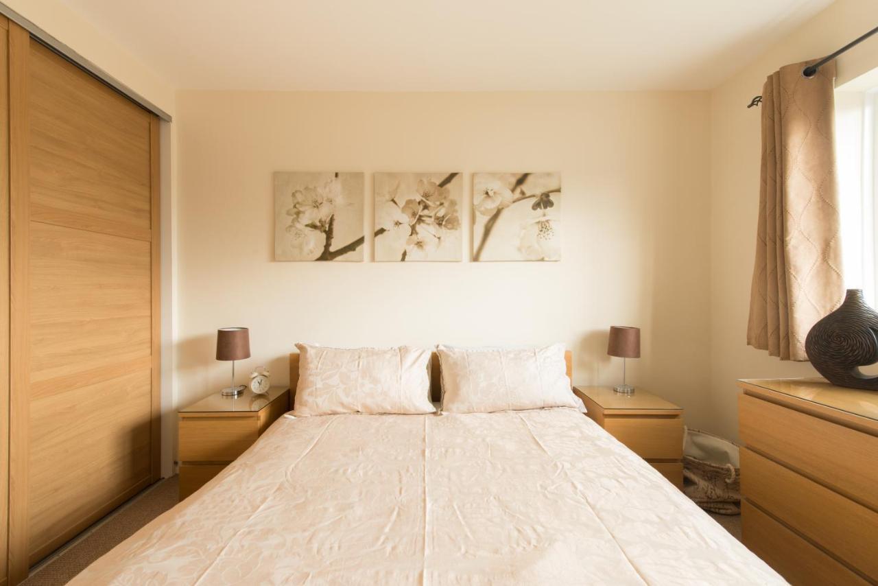Chesterton Court Apartment Gloucester Ngoại thất bức ảnh